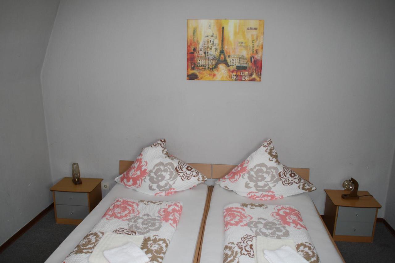 Hotel Restaurant Balkan Trier Kültér fotó